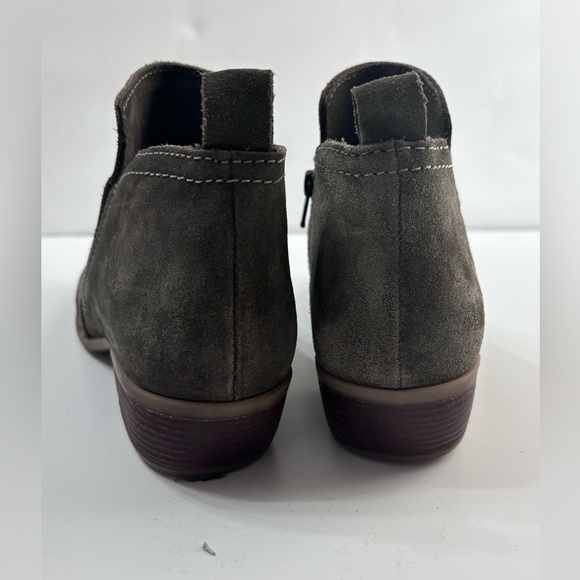 Diba Layla Suede Bootie in Taupe ๐ - Picture 4 of 6
